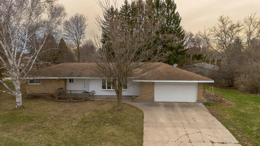 202 W Maple, Scottville, MI 49454 - #2