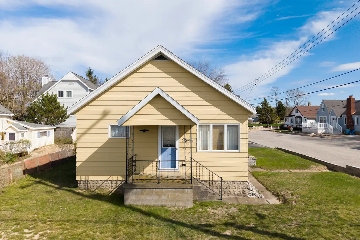 15 N Lakeshore Drive, Manistee, MI 49660 - #1