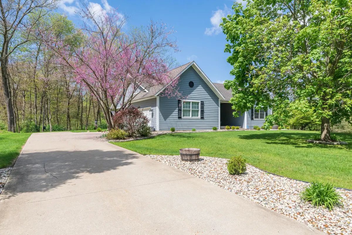 37 Summerset Drive, Kalamazoo, MI 49009 - #1