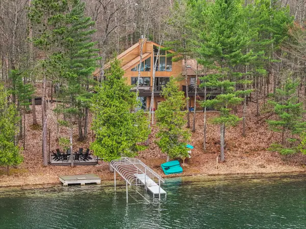 10 Island View Drive, Traverse City, MI 49696