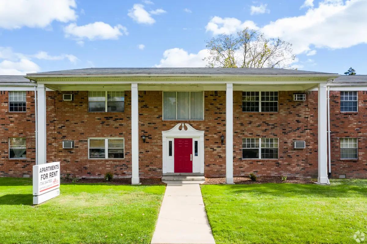 725 Washington St Street, Monroe, MI 48161 - #1