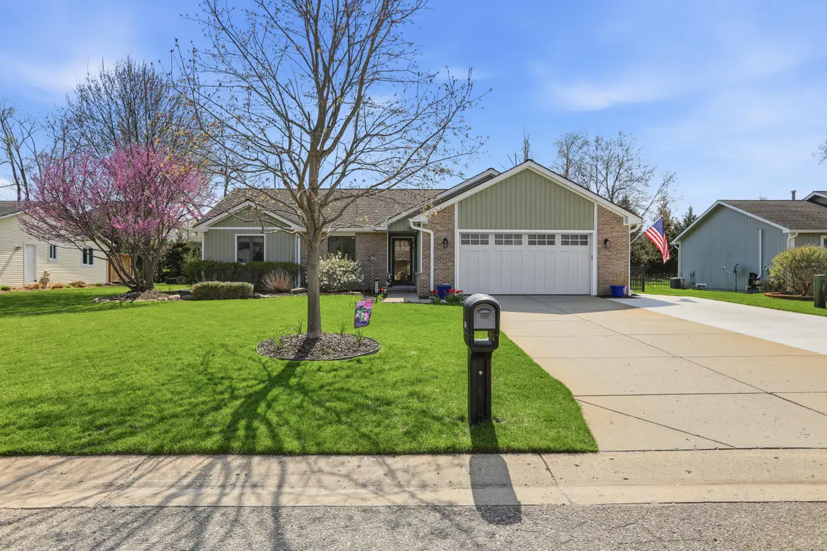 3111 Smugglers Ridge, Commerce Township, MI 48390 - #1