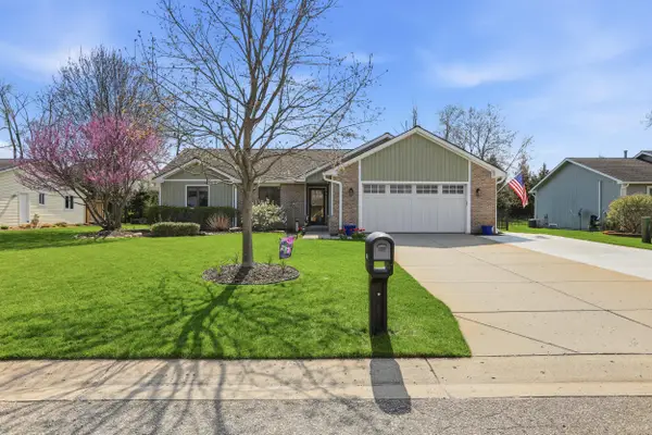 3111 Smugglers Ridge, Commerce Twp, MI 48390