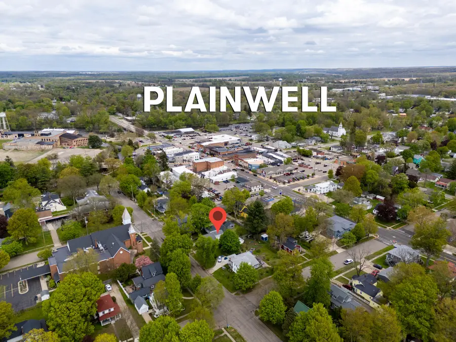 209 Park Street, Plainwell, MI 49080 - #2