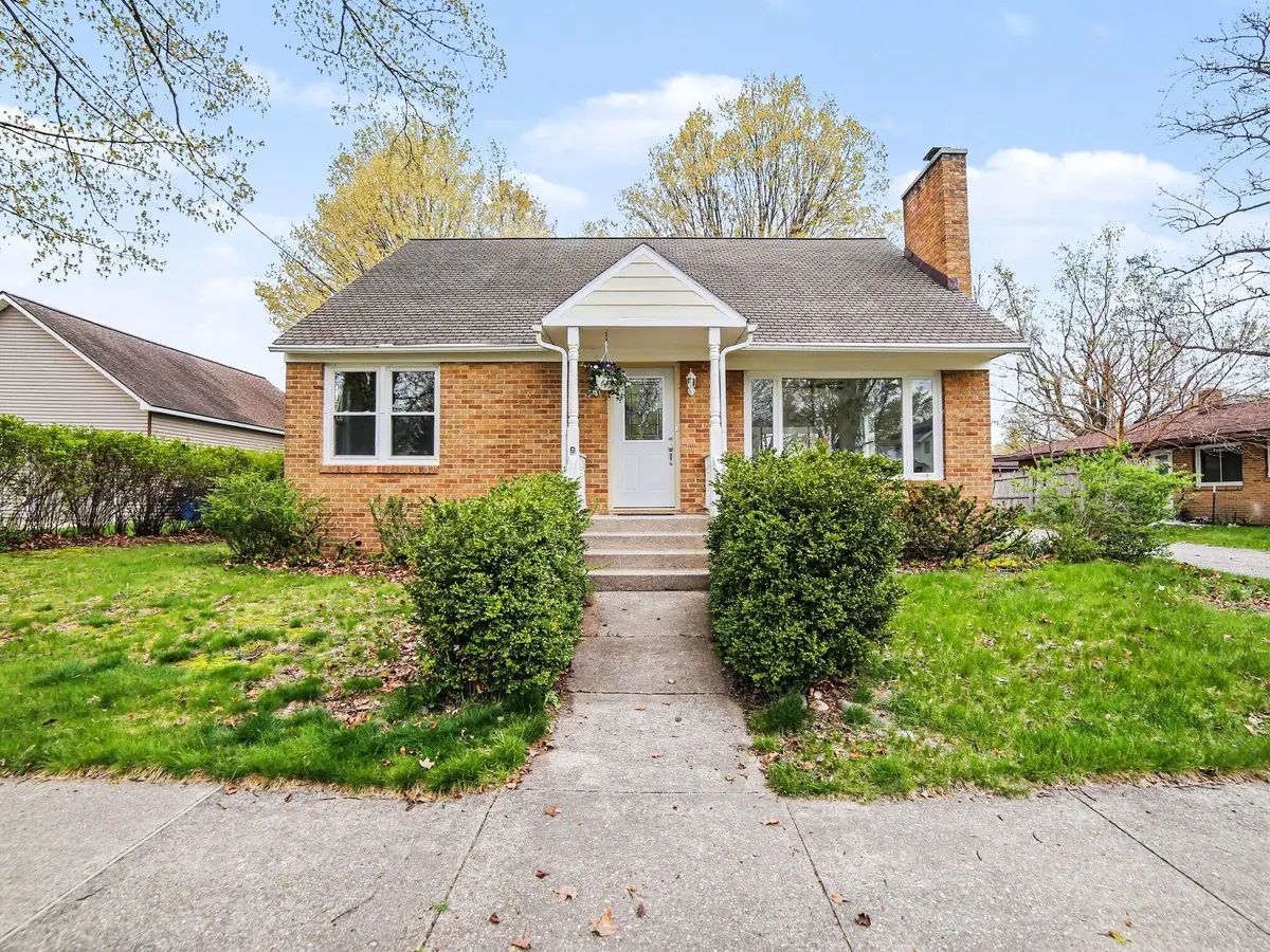 258 3rd Street, Pentwater, MI 49449 - #1