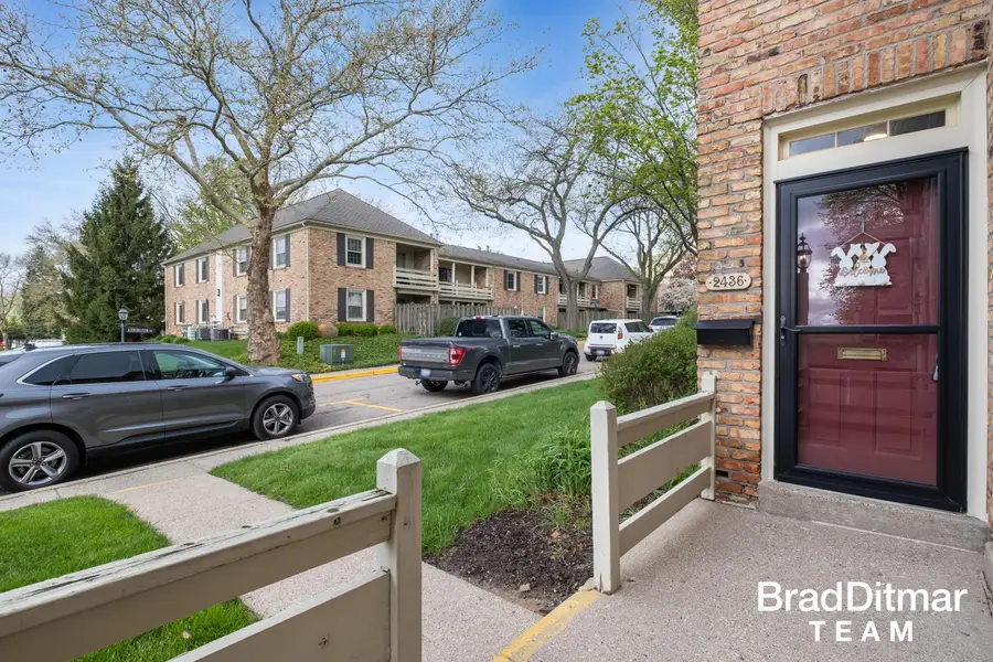 2436 Abbington Drive Se, Grand Rapids, MI 49506 - #2