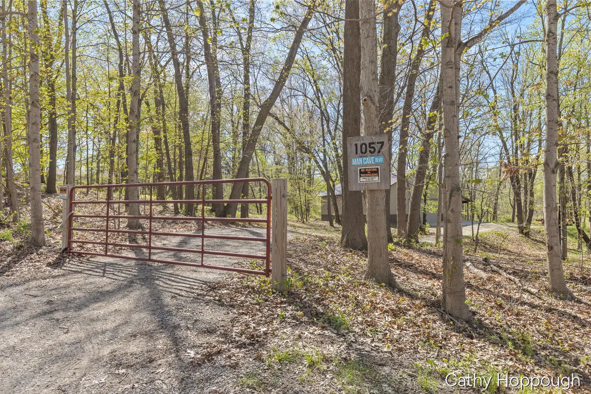 1057 W Tuttle Road, Ionia, MI 48846 - #1