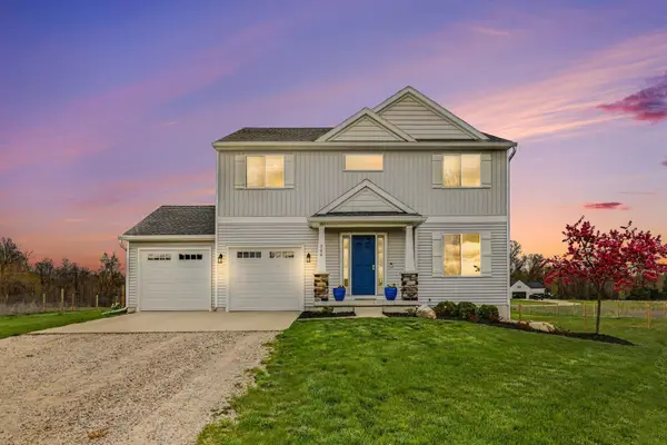 300 Cumberland Avenue Se, Lowell, MI 49331