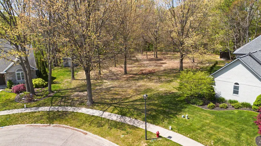 1435 Silver Creek Place, Saint Joseph, MI 49085 - #2