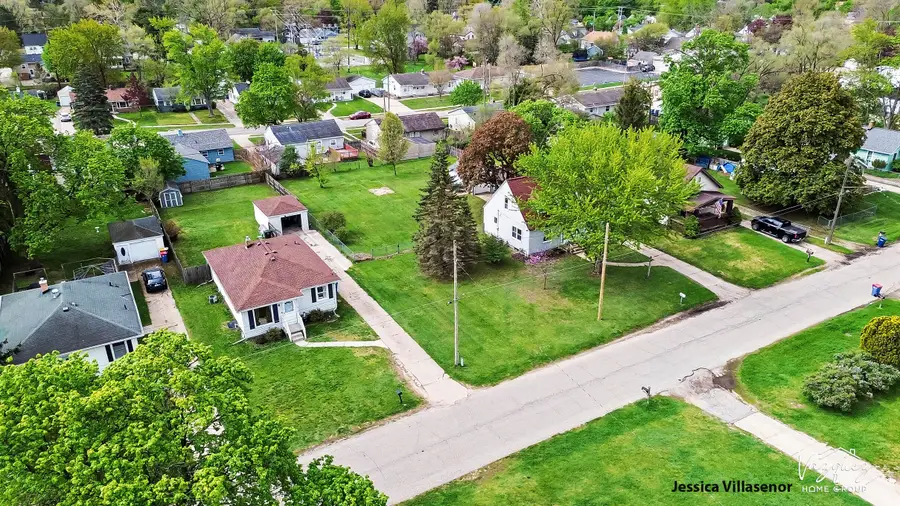 1254 Beechwood Street Ne, Grand Rapids, MI 49505 - #3