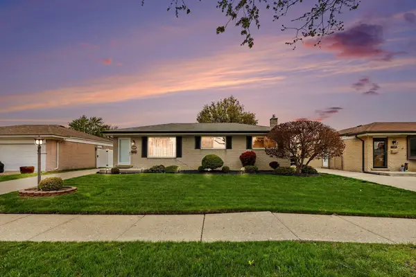 15569 Alsip Street, Roseville, MI 48066