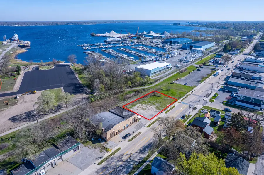2034 Lakeshore Drive, Muskegon, MI 49441 - #3