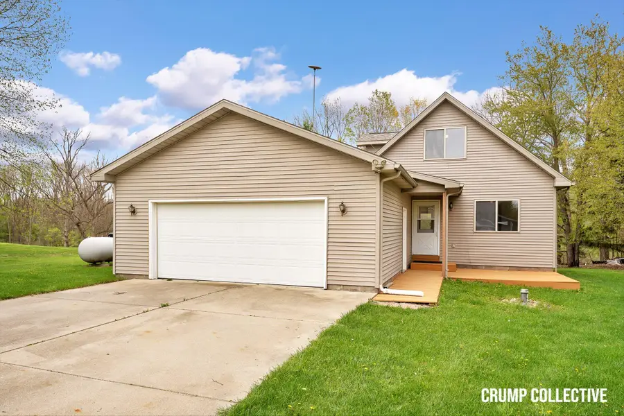 9129 Lakeside Drive, Perrinton, MI 48871 - #2