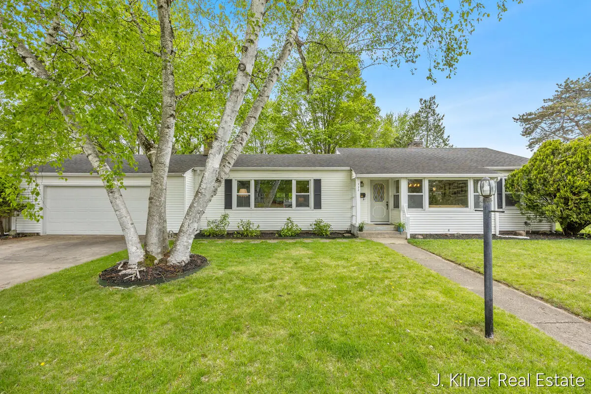 722 N Hudson Street Se, Lowell, MI 49331 - #1