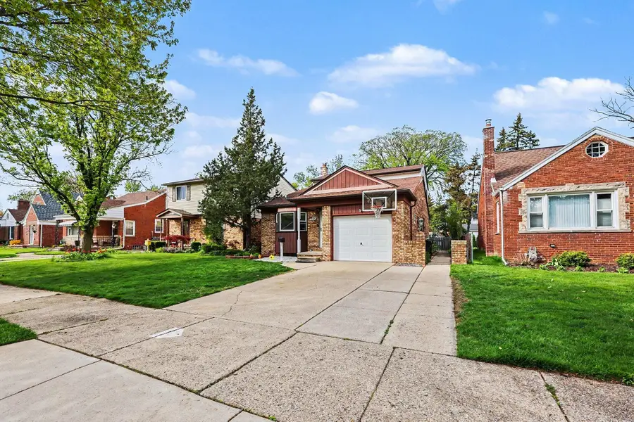 2182 Anita Avenue Avenue, Grosse Pointe Woods, MI 48236 - #2