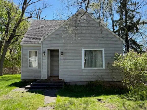 1961 Bundt Drive, Norton Shores, MI 49441