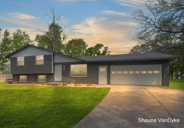 4566 Lantern Court Nw, Comstock Park, MI 49321