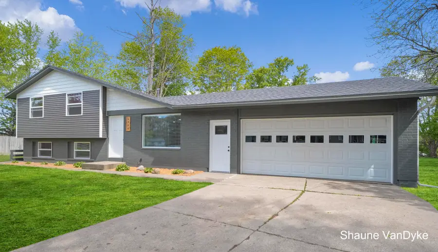 4566 Lantern Court Nw, Comstock Park, MI 49321 - #3