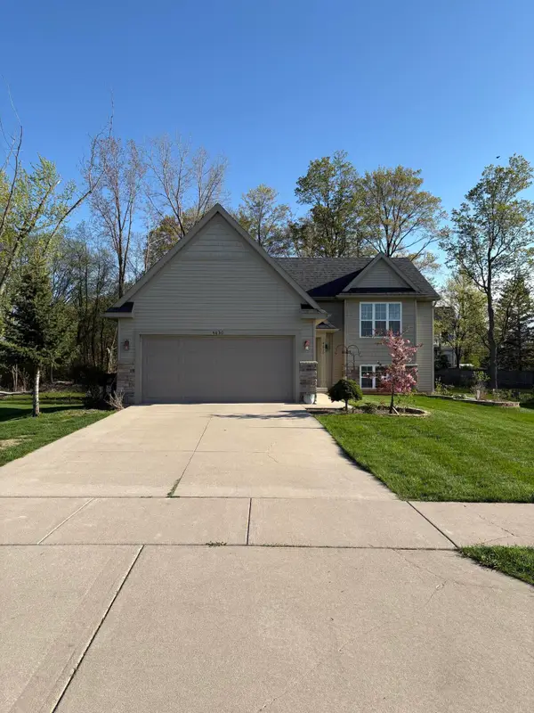 4630 Cider Wood Drive Nw, Walker, MI 49534
