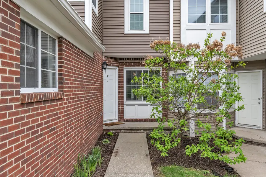 251 Fieldcrest Street, Ann Arbor, MI 48103 - #3