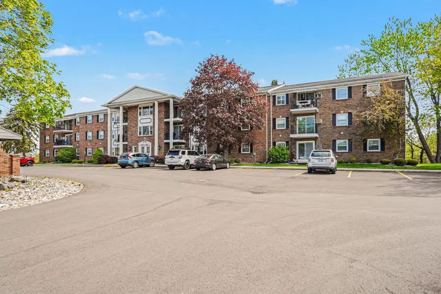 7500 Boulder Bluff Drive #9, Jenison, MI 49428 - #2