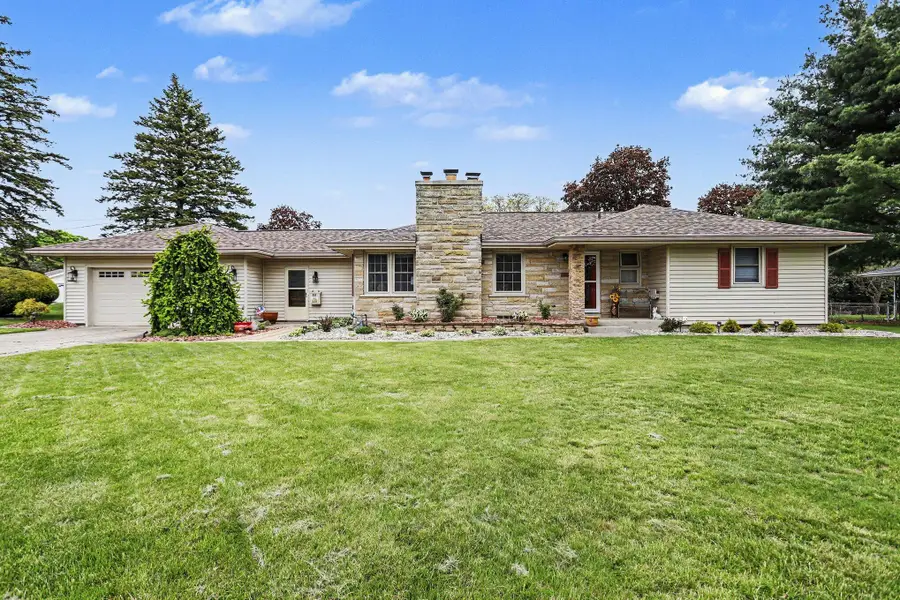 210 Maplecrest Avenue, Sturgis, MI 49091 - #2