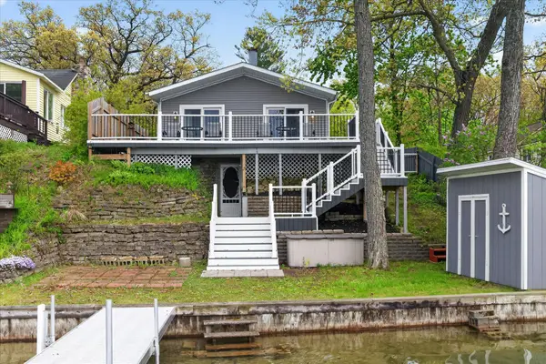 8412 Brower Lake Drive Ne, Rockford, MI 49341