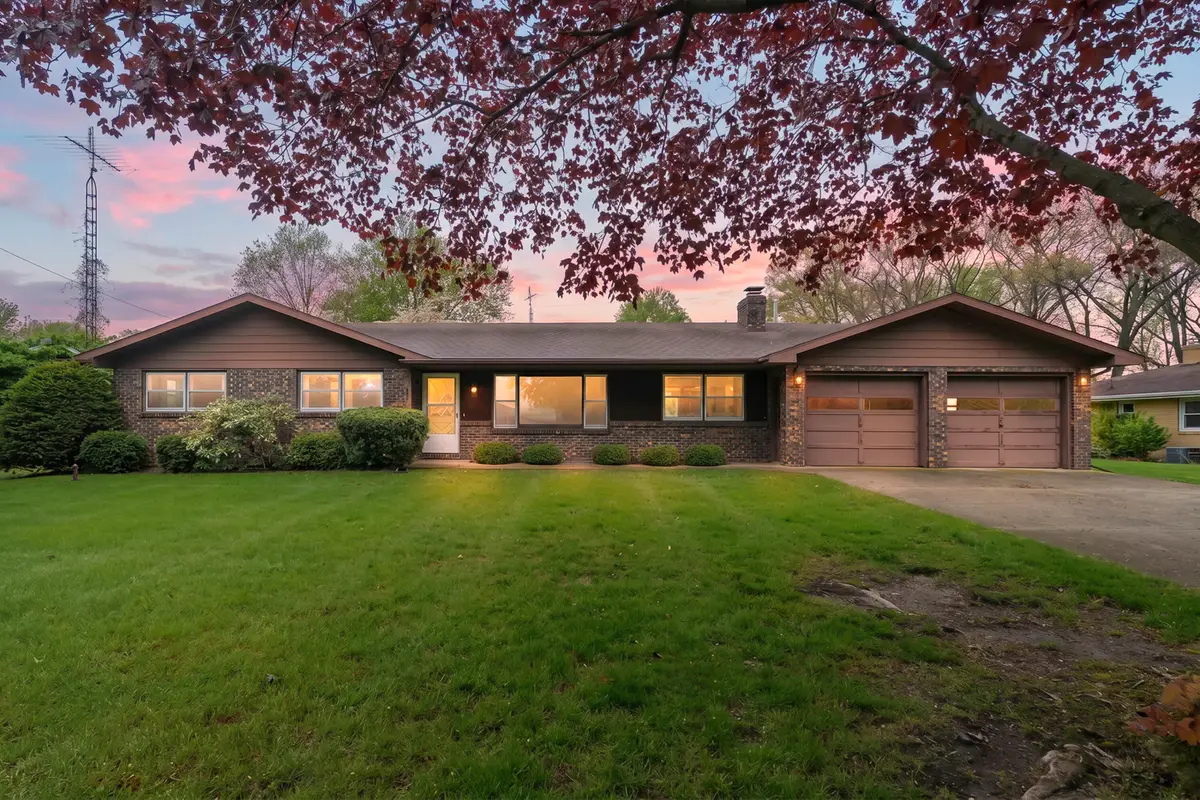 2286 Shiawasee Lane, Stevensville, MI 49127 - #1
