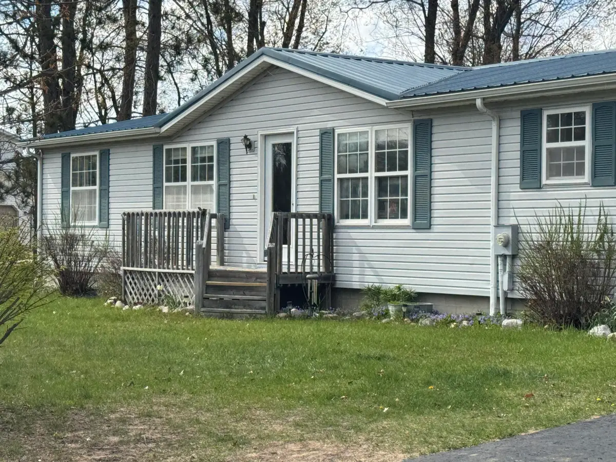 5206 S Riverview Drive, Lake City, MI 49651 - #1