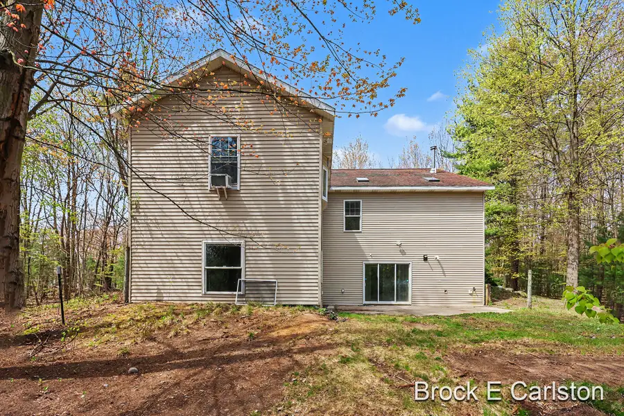 16944 136th Avenue, Nunica, MI 49448 - #3