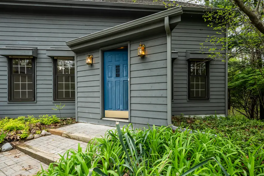 4755 Chicago Path, Stevensville, MI 49127 - #2