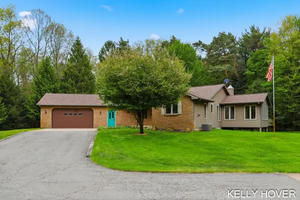 374 137th Avenue, Wayland, MI 49348