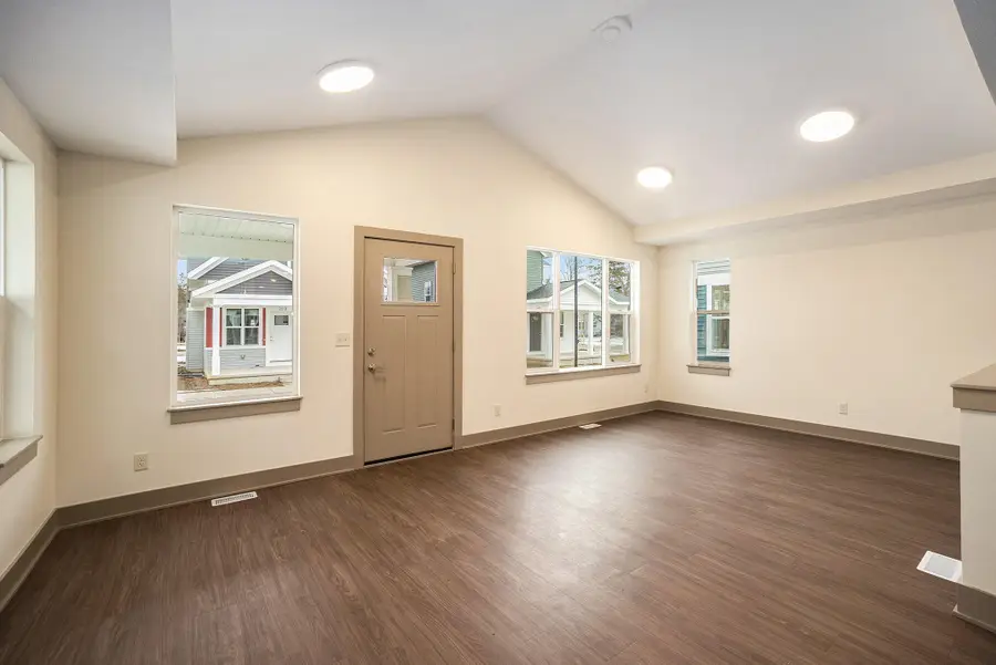 2083 Linden Avenue Se, Grand Rapids, MI 49507 - #2