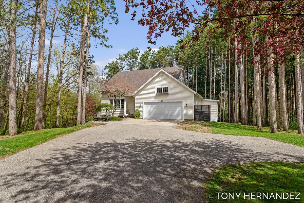 102 Sagamore Trail Se, Lowell, MI 49331 - #1
