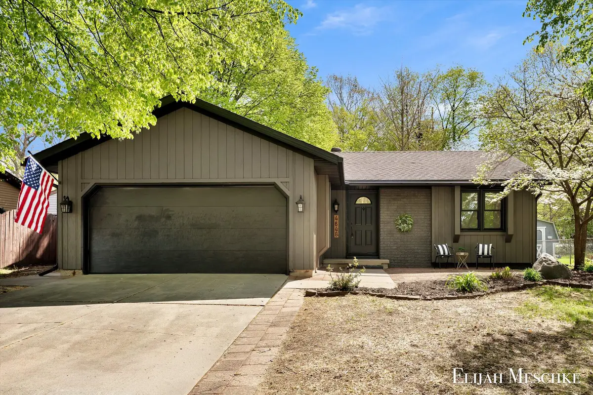 4648 Flying Eagle Drive Se, Grand Rapids, MI 49548 - #1