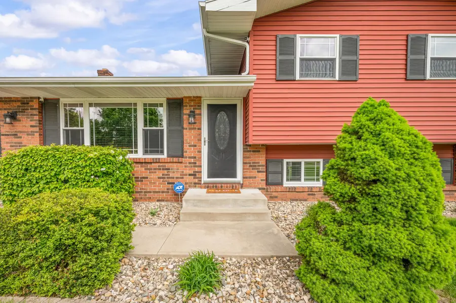 821 E Park Drive, Niles, MI 49120 - #3