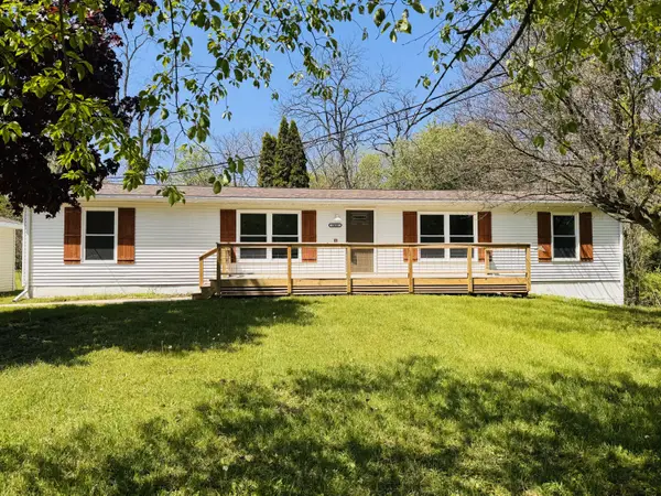 2432 Bond Street, Niles, MI 49120