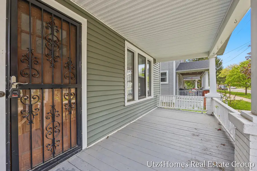 1130 Sibley Street Nw, Grand Rapids, MI 49504 - #3