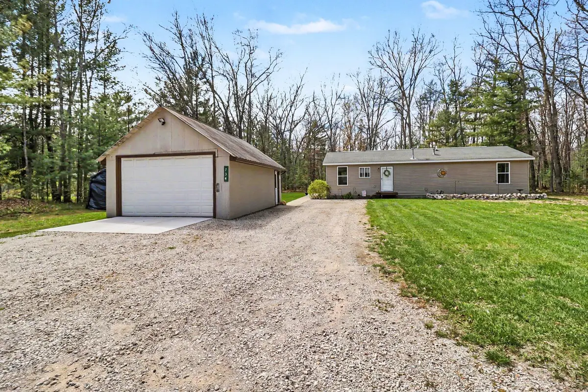 734 Skocelas Road N, Manistee, MI 49660 - #1