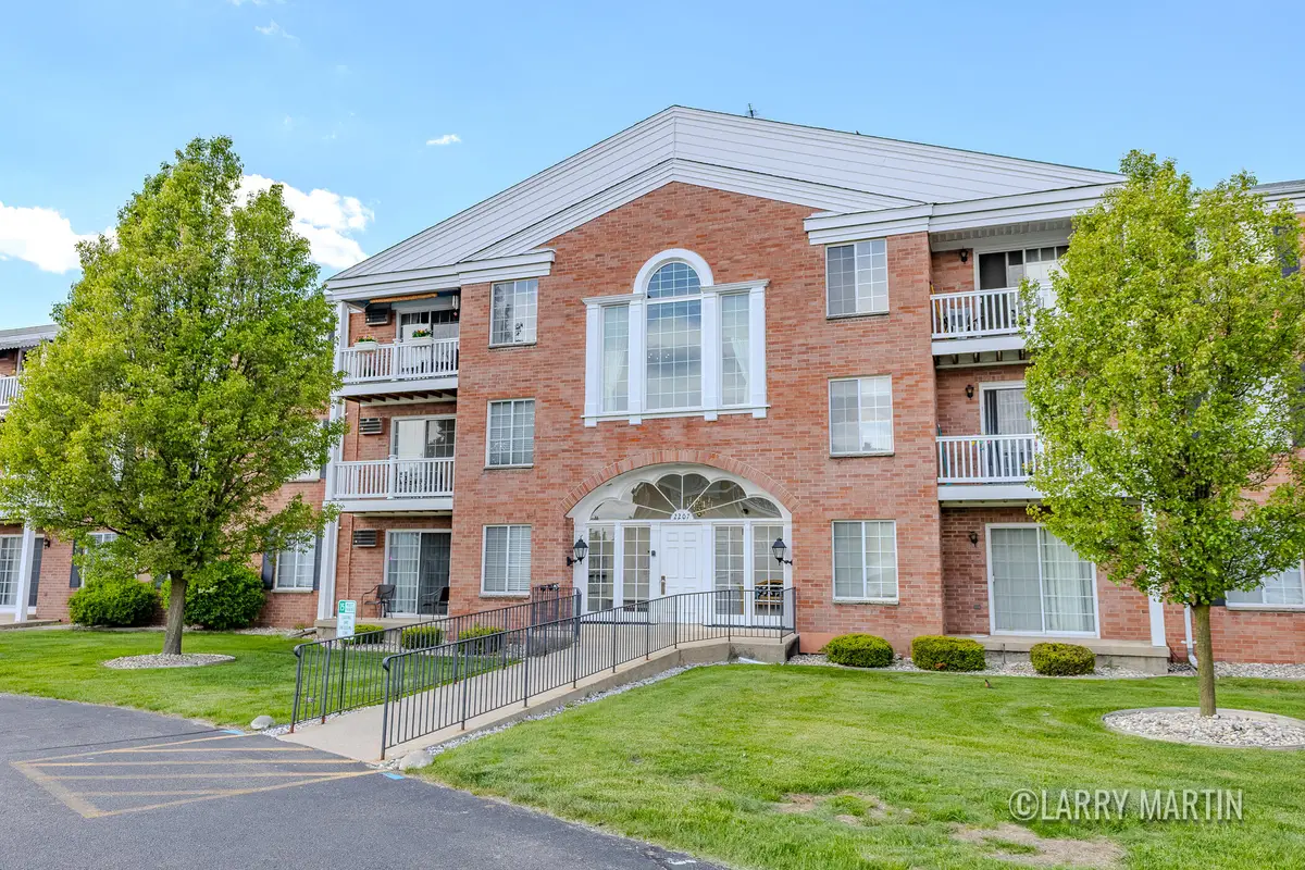 2207 Porter Street Sw #304, Wyoming, MI 49519 - #1
