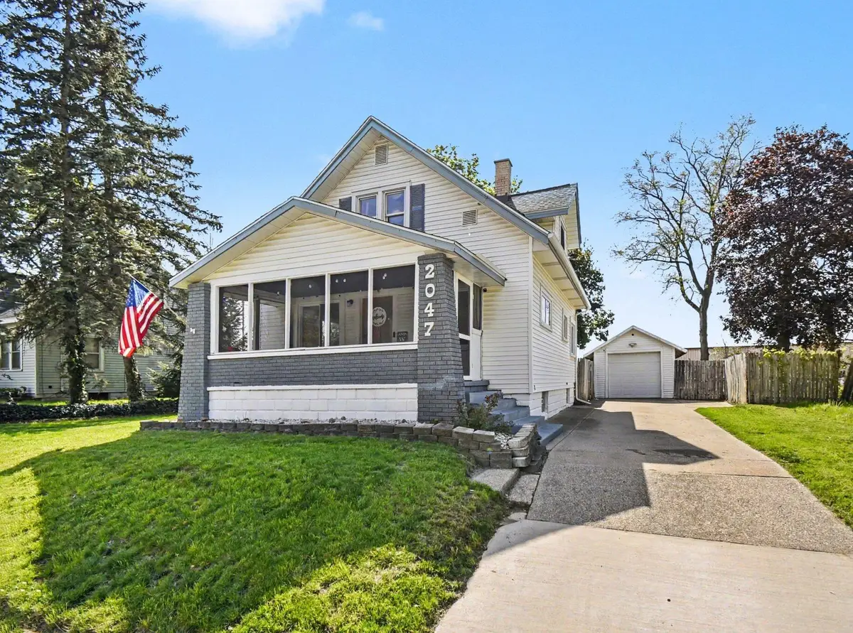 2047 Greenfield Avenue Sw, Wyoming, MI 49519 - #1
