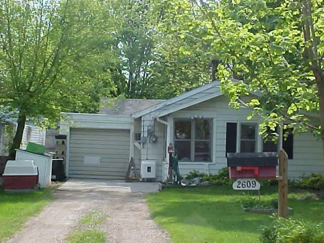 2609 Maplewood Avenue, Lansing, MI 48901 - #1