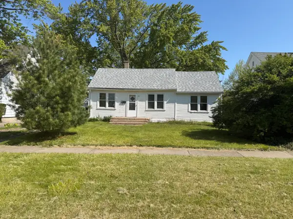 705 Columbia Avenue, St. Joseph, MI 49085