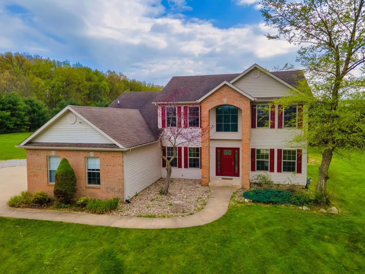 23589 Us Highway 12, Edwardsburg, MI 49112 - #1