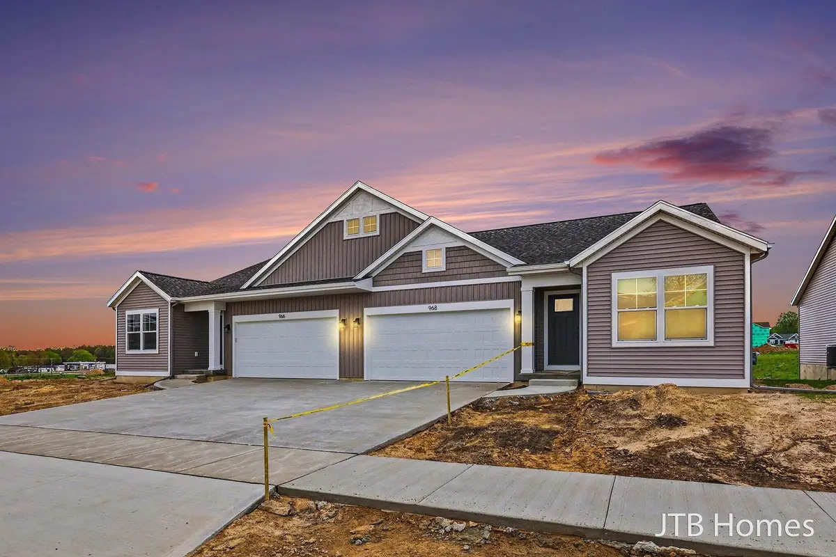 968 Scioto Drive Nw #5, Comstock Park, MI 49321 - #1