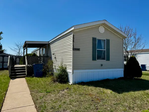 20813 Grandville Road #214, Big Rapids, MI 49307