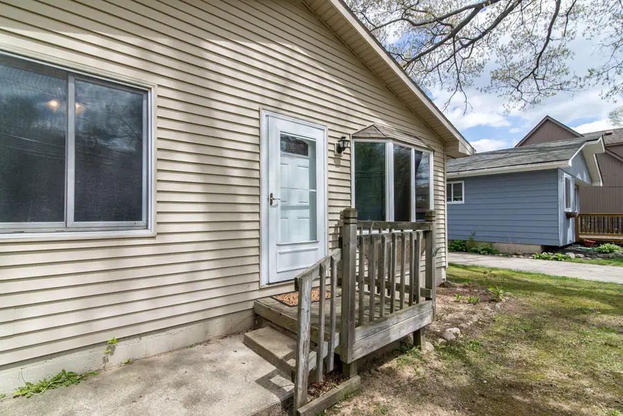 9190 Chaumont Drive, Commerce Township, MI 48382 - #2