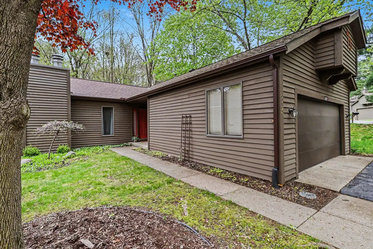 2429 Highpointe Drive, Kalamazoo, MI 49008 - #1