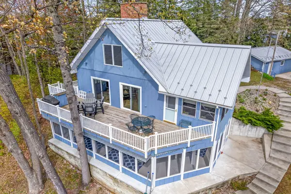 8659 Lynwood Lane, Mecosta, MI 49332