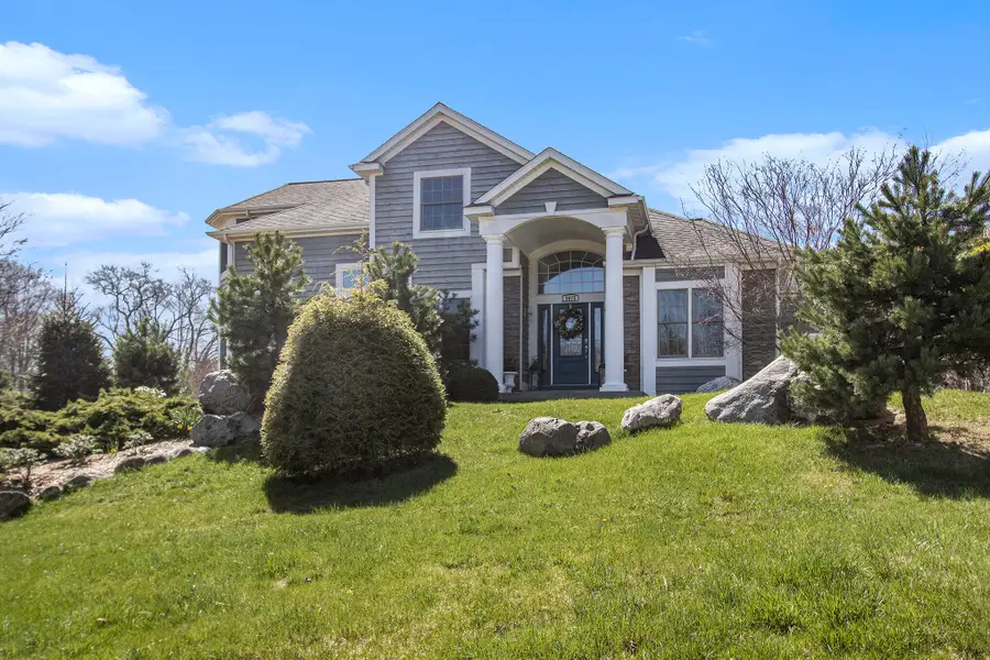 3975 Harbor Breeze Drive, Norton Shores, MI 49441 - #2